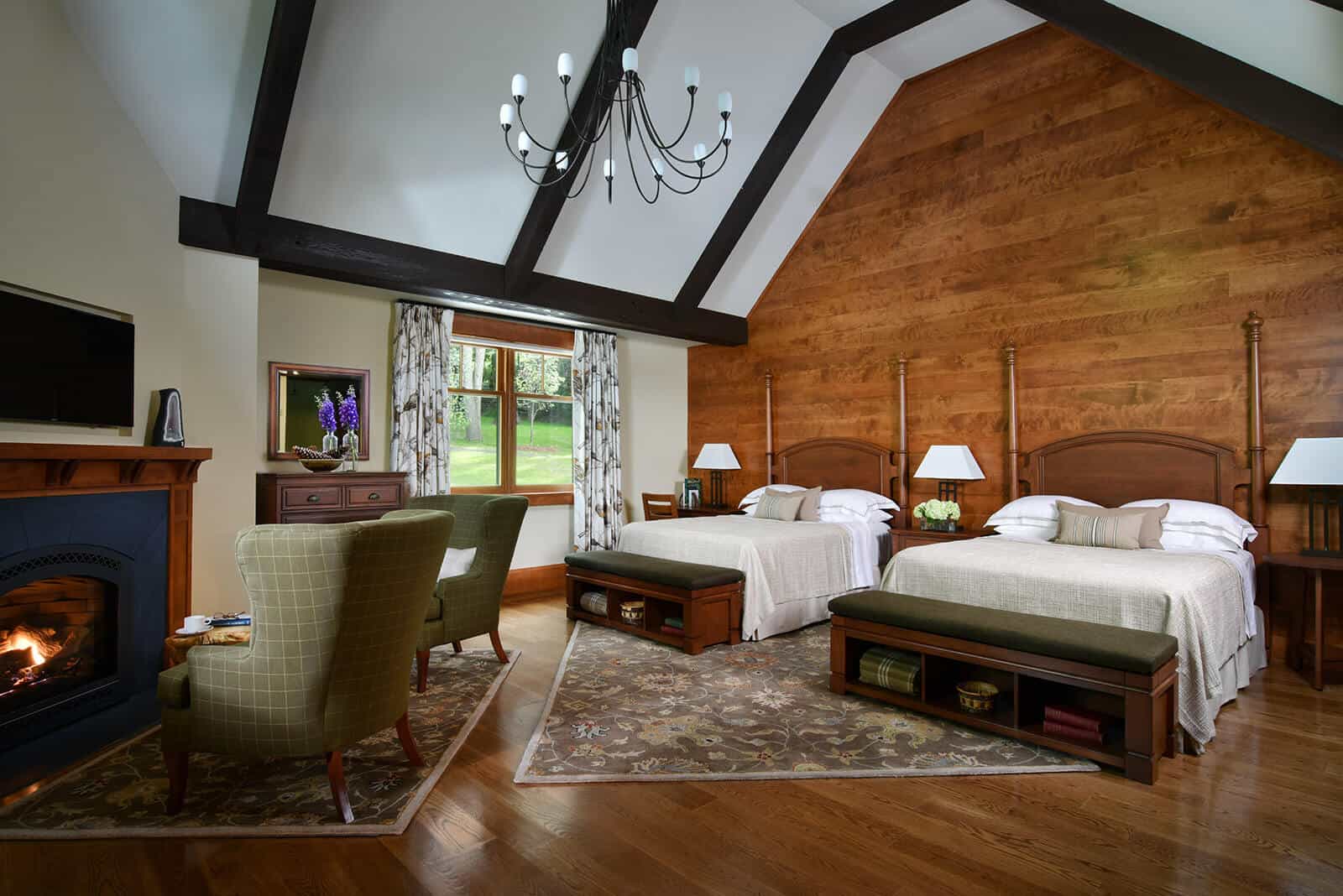 Guest Room | Grove Lodge | Mohonk Mountain House