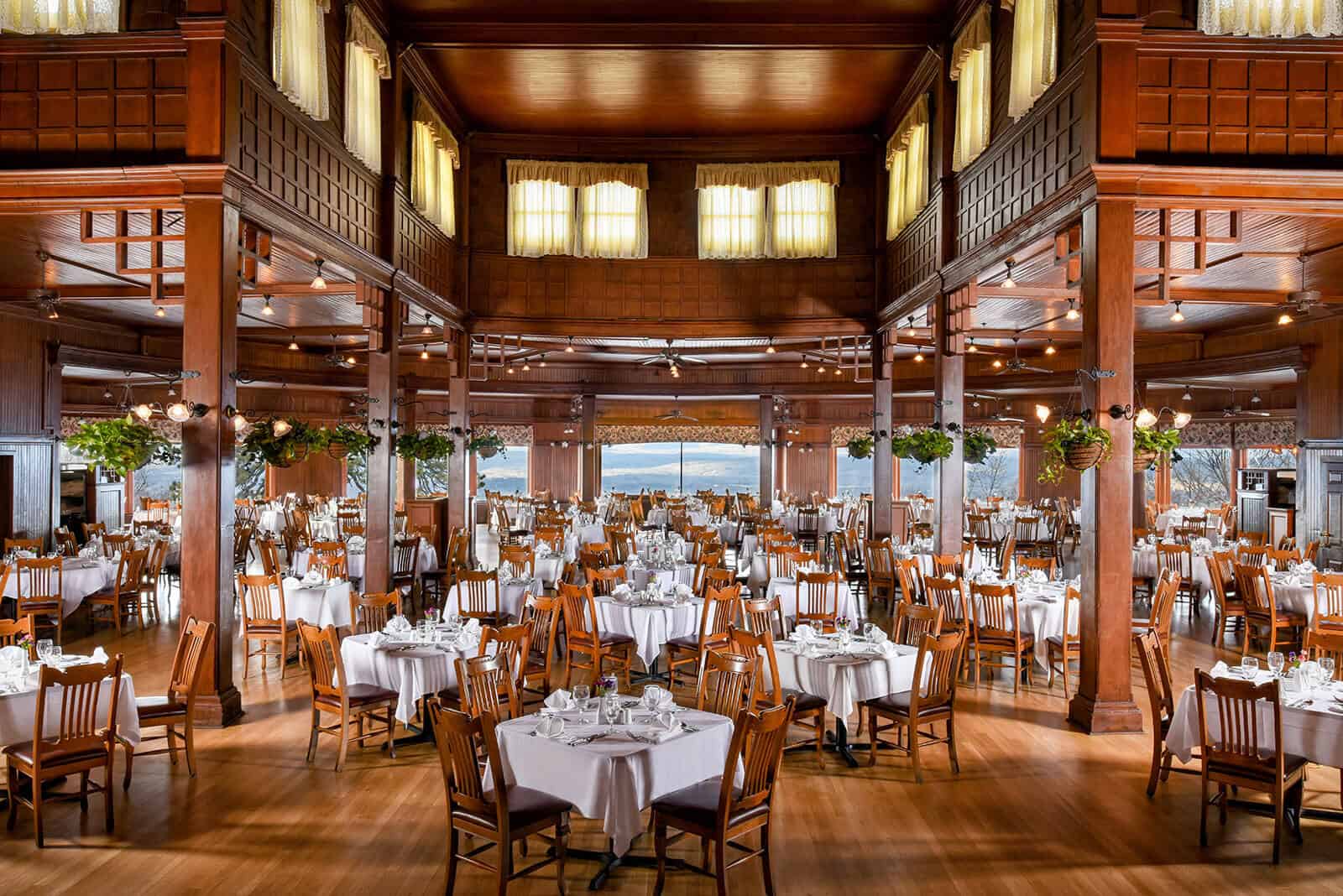 mohonk mountain house dining room