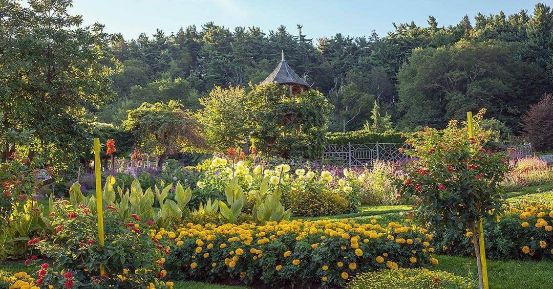 Mohonk Mountain House Gardens in Full Bloom