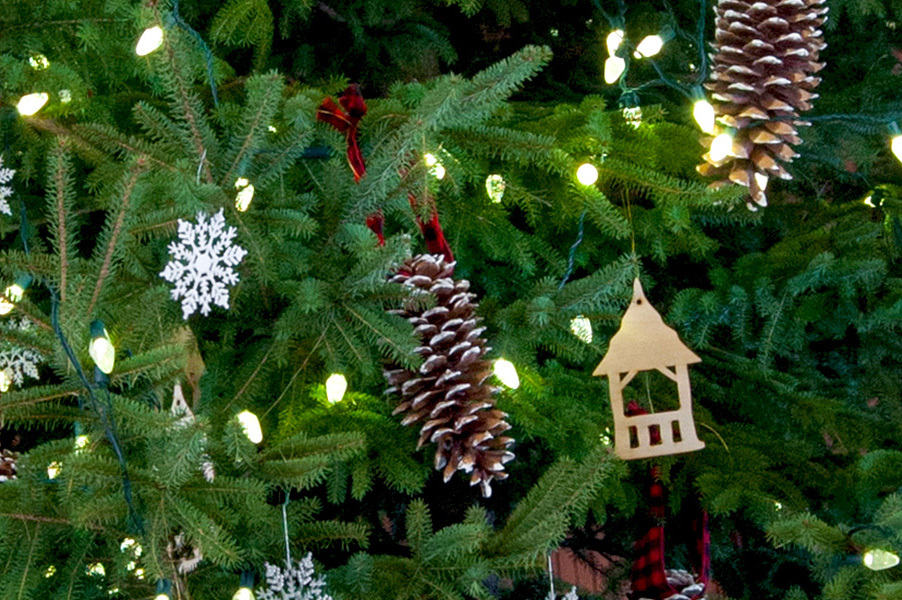 Mohonk Christmas Tree Decoration