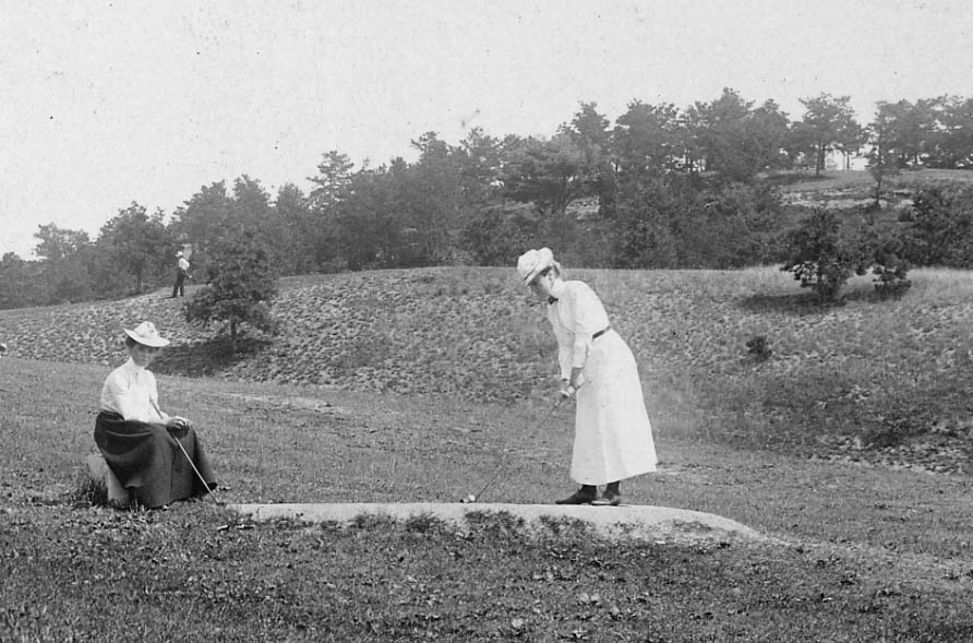 ladies golfing