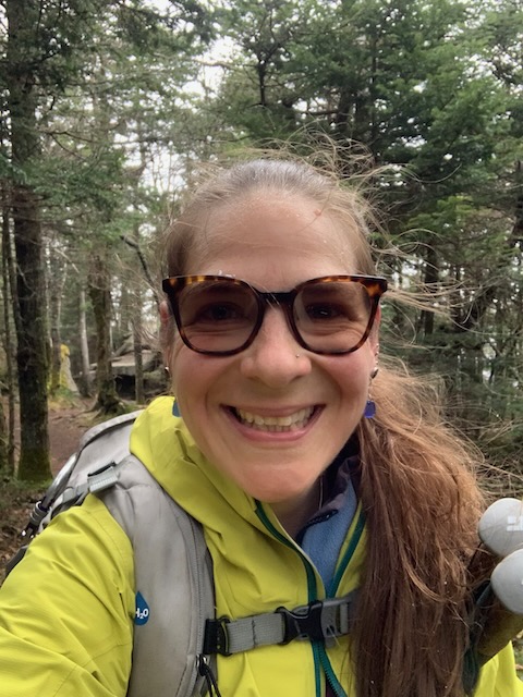 Lisa Gizzarelli-Drago Headshot Hiking