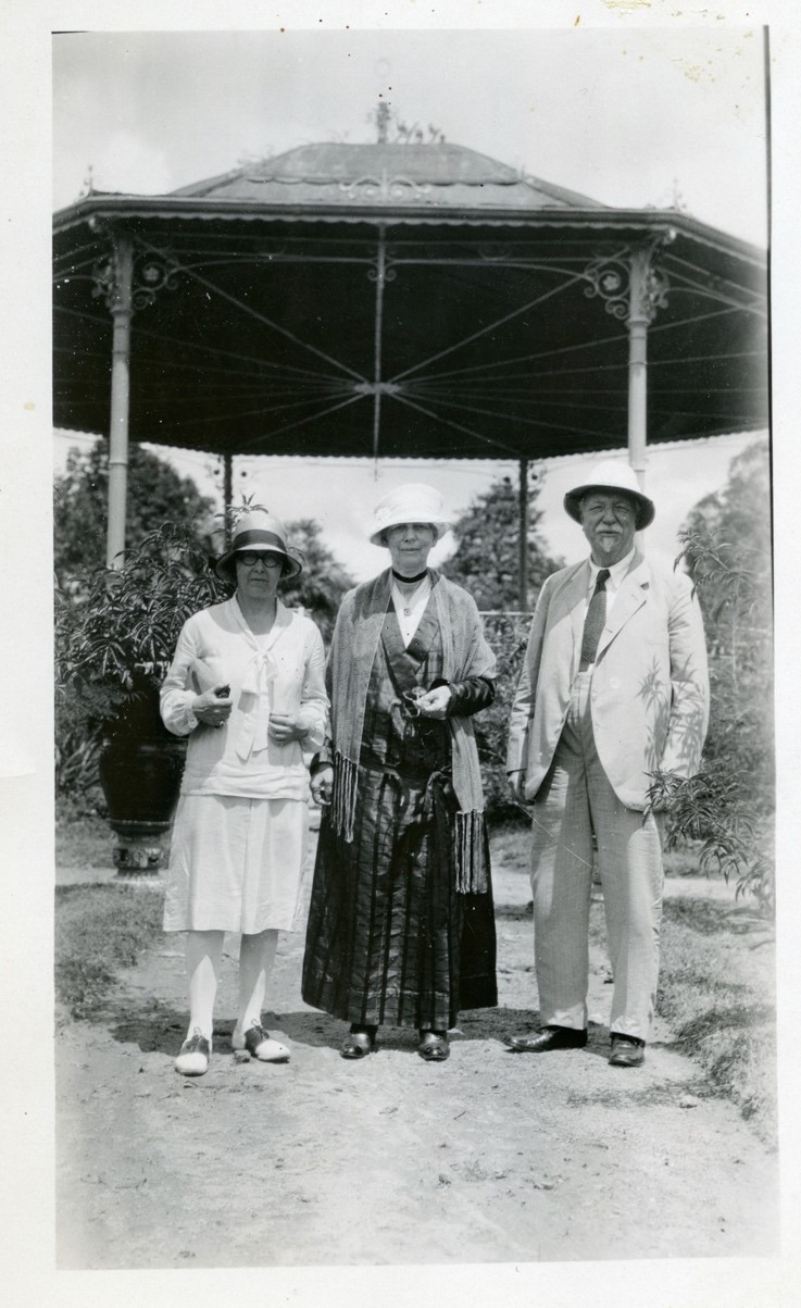 Photo of Daniel and Effie Smiley with their friend Borghild Fossum in 1928 on their 85-day cruise.